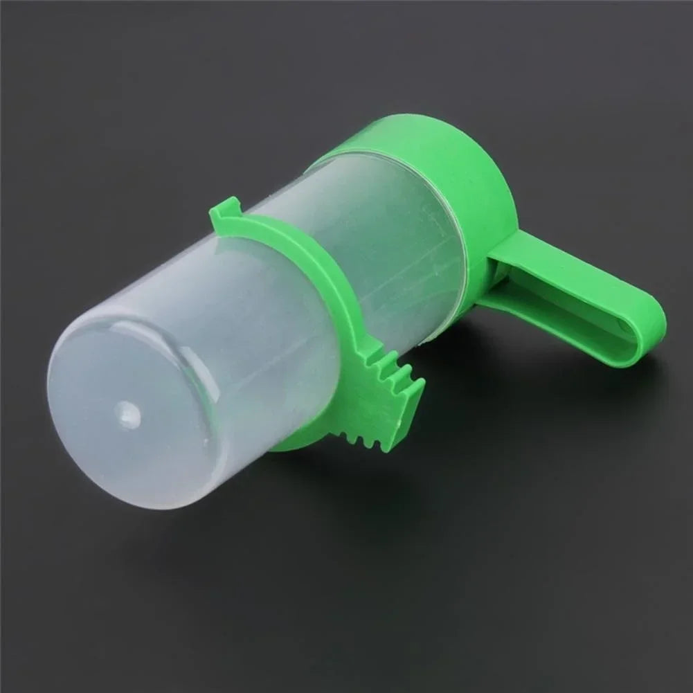 1Pc Bird Feeder Waterer Drinker Pet Clip for Bird Feeder Parrot Pet Water Dispenser Agricultural Equipment (Size:M/L)
